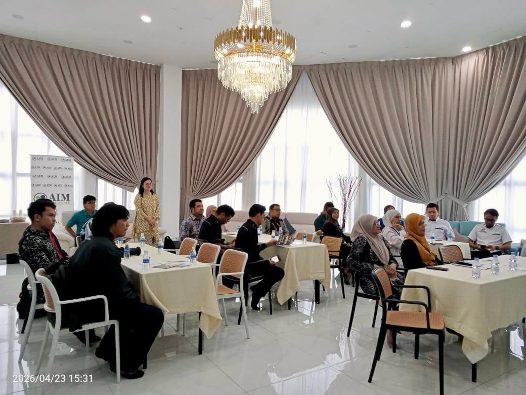 MOSTI delegates visiting iElder AIM Healthcare to explore senior care technology and innovation in Malaysia
