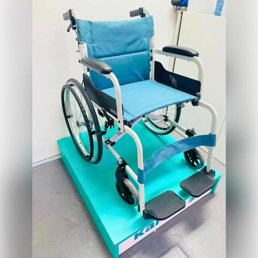 Standard Aluminium Lightweight Wheelchair | SOMA 105 — iElder.Asia