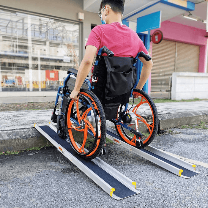 轮椅用伸缩式铝制坡道（成对）