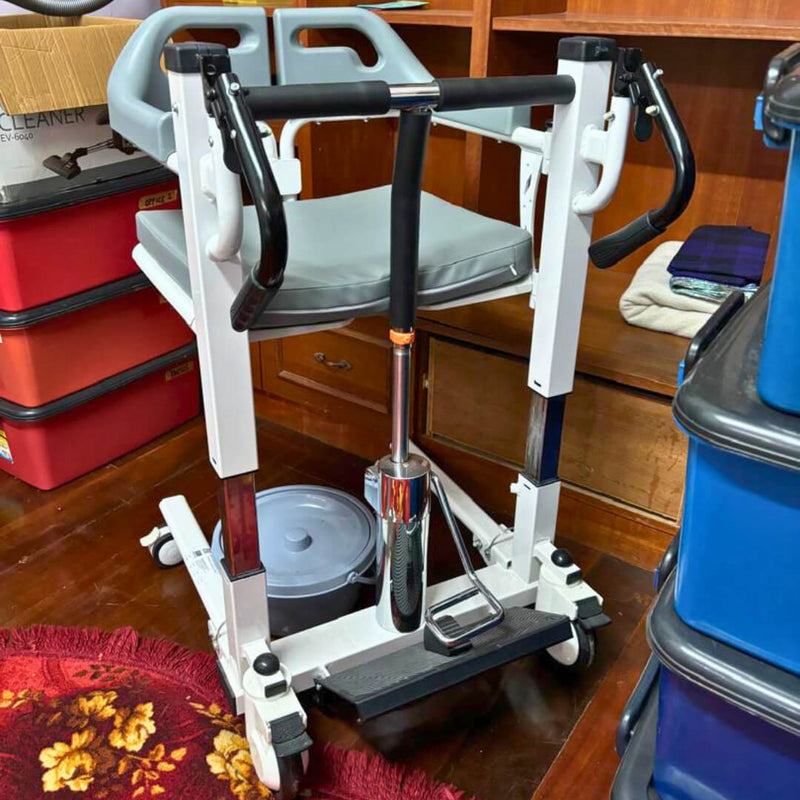 [Second Hand] Mover G2B Transfer Chair Manual Hydraulic (SH65)