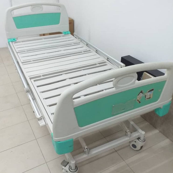 Rental Manual Hospital Bed 3-Crank (Include Mattress)